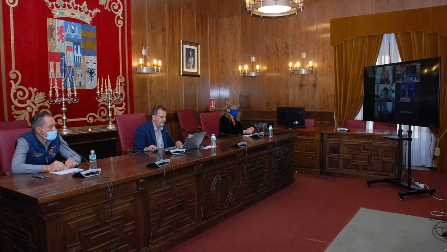 El presidente de la Diputación de Zamora, Francisco José Requejo, durante una reunión sobre los Fondos Europeos