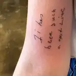 El tatuaje que se hizo una de las hermanas