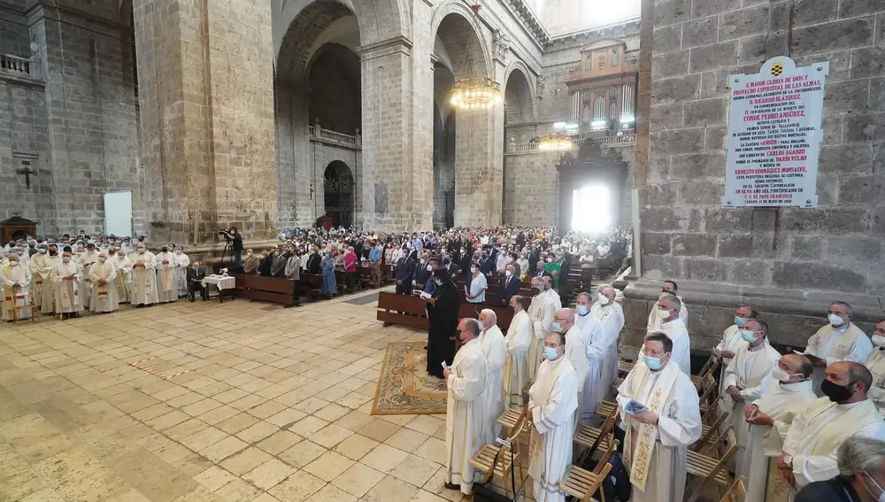 La Catedral de Valladolid se llenó para asistir al acto