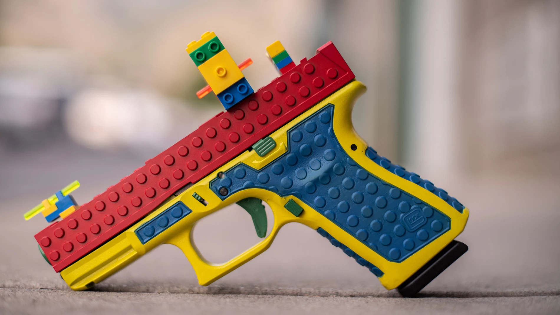 Una pistola personalizada como un Lego desata la en EE UU