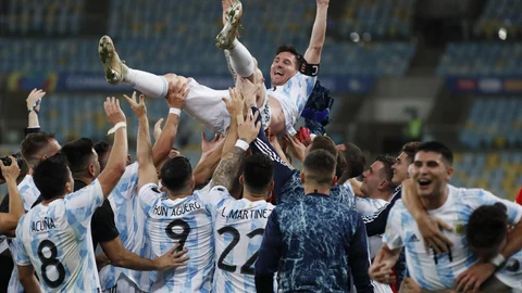 Leo Messi es adorado por sus compañeros y por los fans
