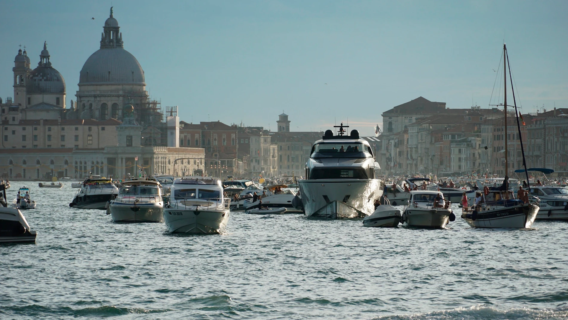 Entrar en Venecia ya no será gratis: los turistas tendrán que pagar por visitarla