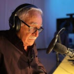 Juanjo Cardenal y su famoso micrófono