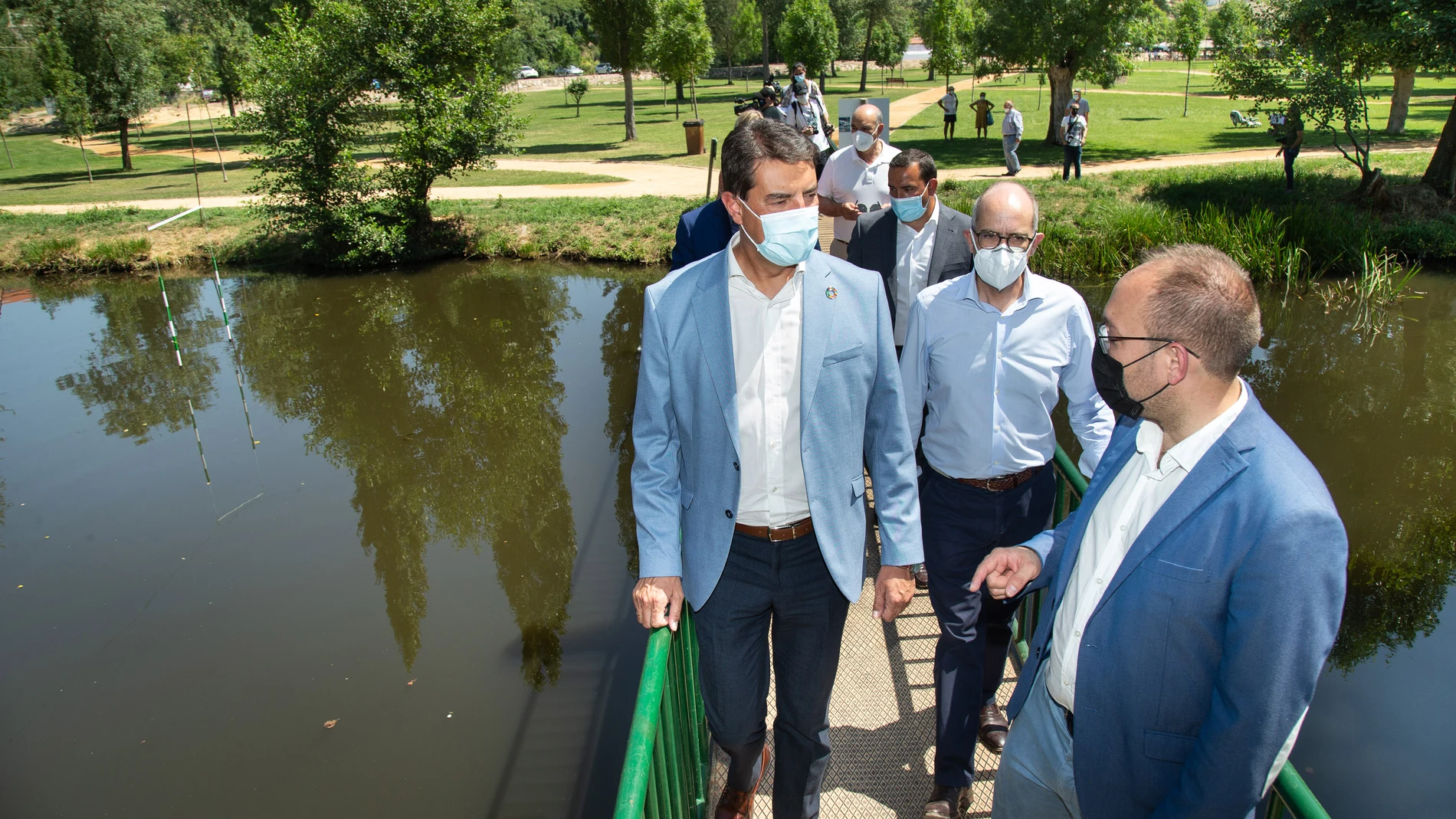 El consejero de la Presidencia, Ángel Ibáñez, visita la localidad de Ciudad Rodrigo para conocer las inversiones a cargo de la Junta