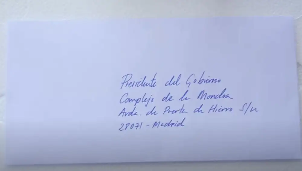 Carta al presidente Sánchez que los ganaderos han enviado al presidente junto a los dos chuletones