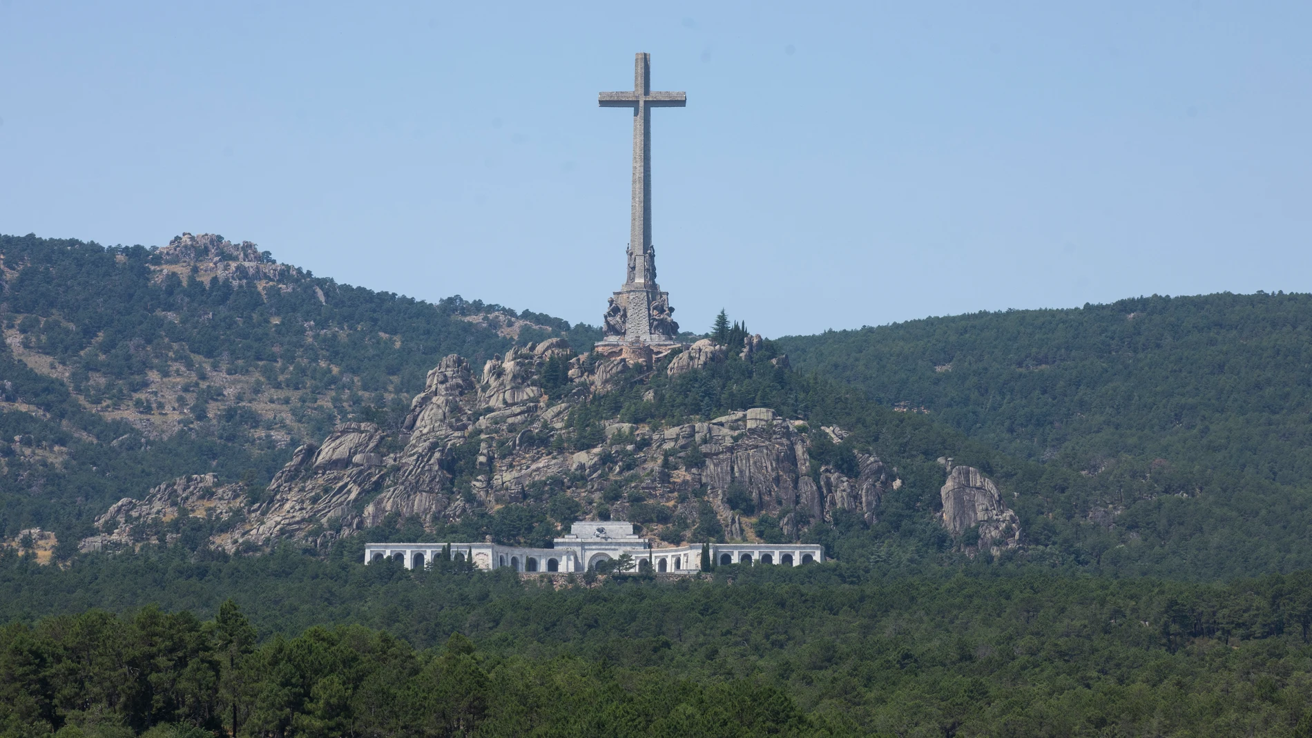 La gran Cruz de la Basílica del Valle de los Caídos, en Cuelgamuros