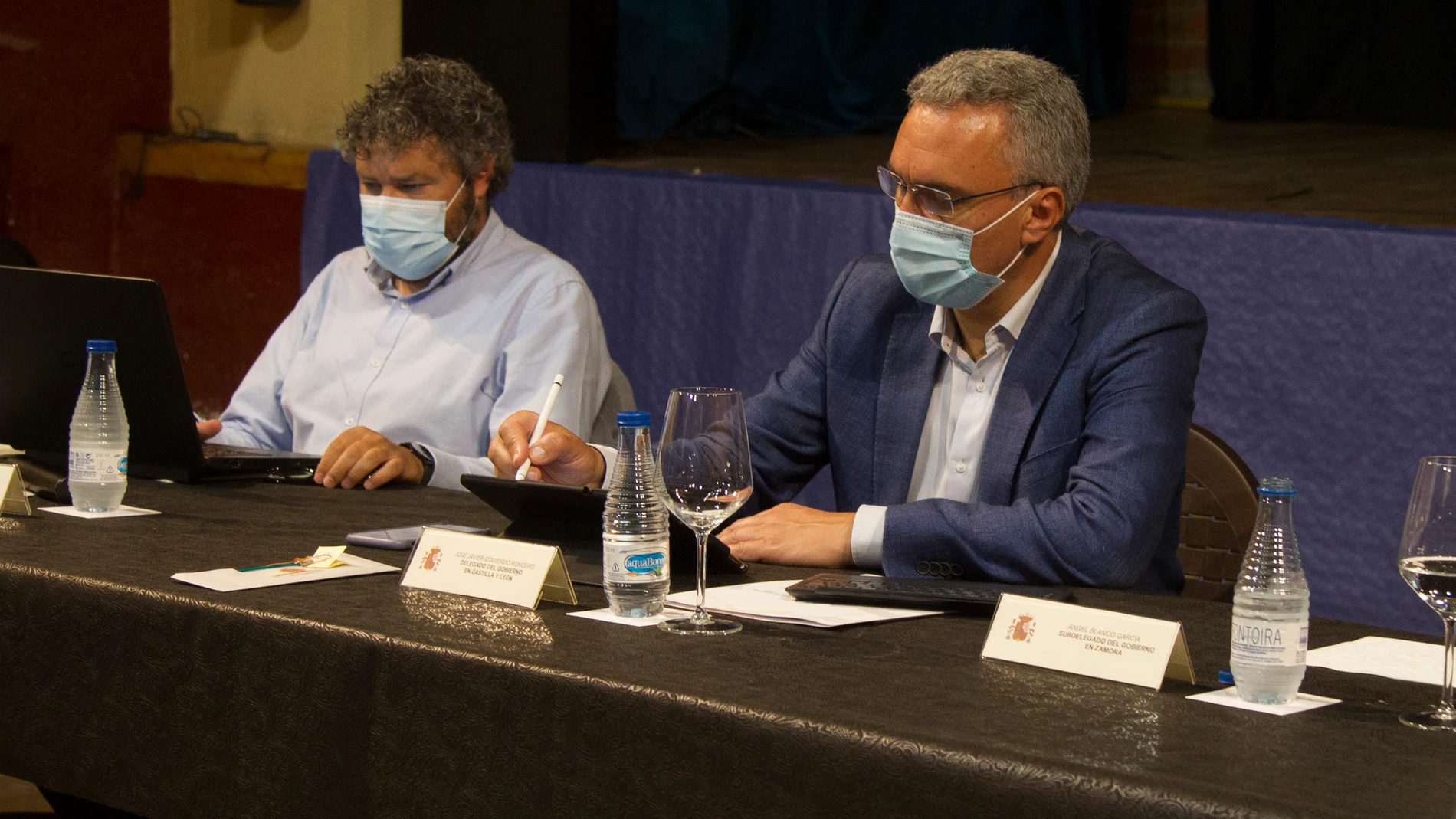 El delegado del Gobierno en Castilla y León, Javier Izquierdo, se reúne con los subdelegados de las nueve provincias de la Región en la localidad zamorana de Fuentesaúco