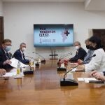 El presidente de la Generalitat, Ximo Puig, mantiene una reunión sobre las ayudas del Plan Resistir Plus