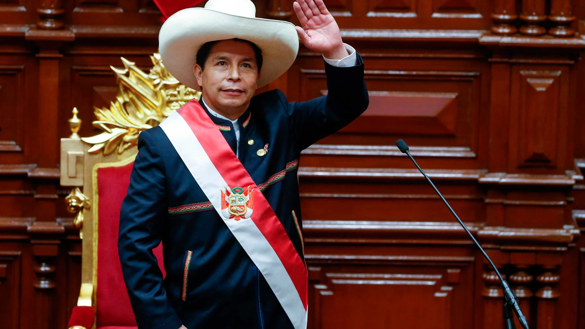 Lima (Peru), 28/07/2021.- A handout photo made available by the Presidency of Peru shows Pedro Castillo after his Investiture ceremony as head of State, in Lima, Peru, 28 July 2021. Pedro Castillo assumes today the Presidency of Peru for the period 2021-2026. EFE/EPA/Presidency of Peru HANDOUT ONLY AVAILABLE TO ILLUSTRATE THE ACCOMPANYING NEWS (MANDATORY CREDIT) HANDOUT EDITORIAL USE ONLY/NO SALES
