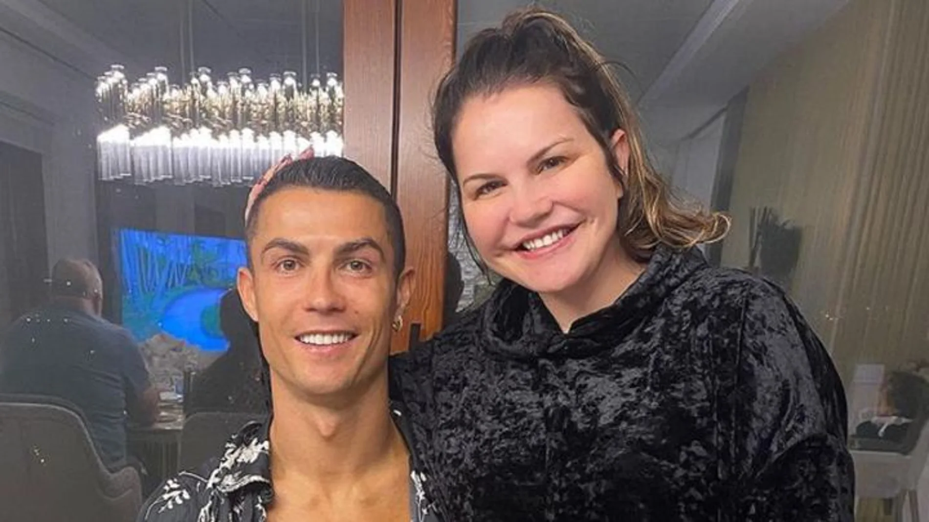 Cristiano Ronaldo y Katia Aveiro en una imagen de redes sociales
