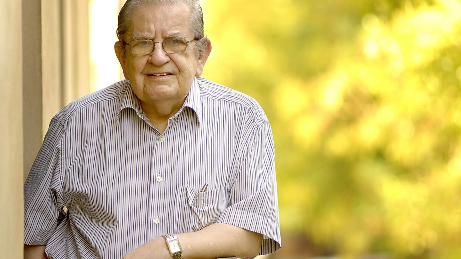Manuel Barrios, periodista y escritor, que da nombre al premio de LA RAZÓN