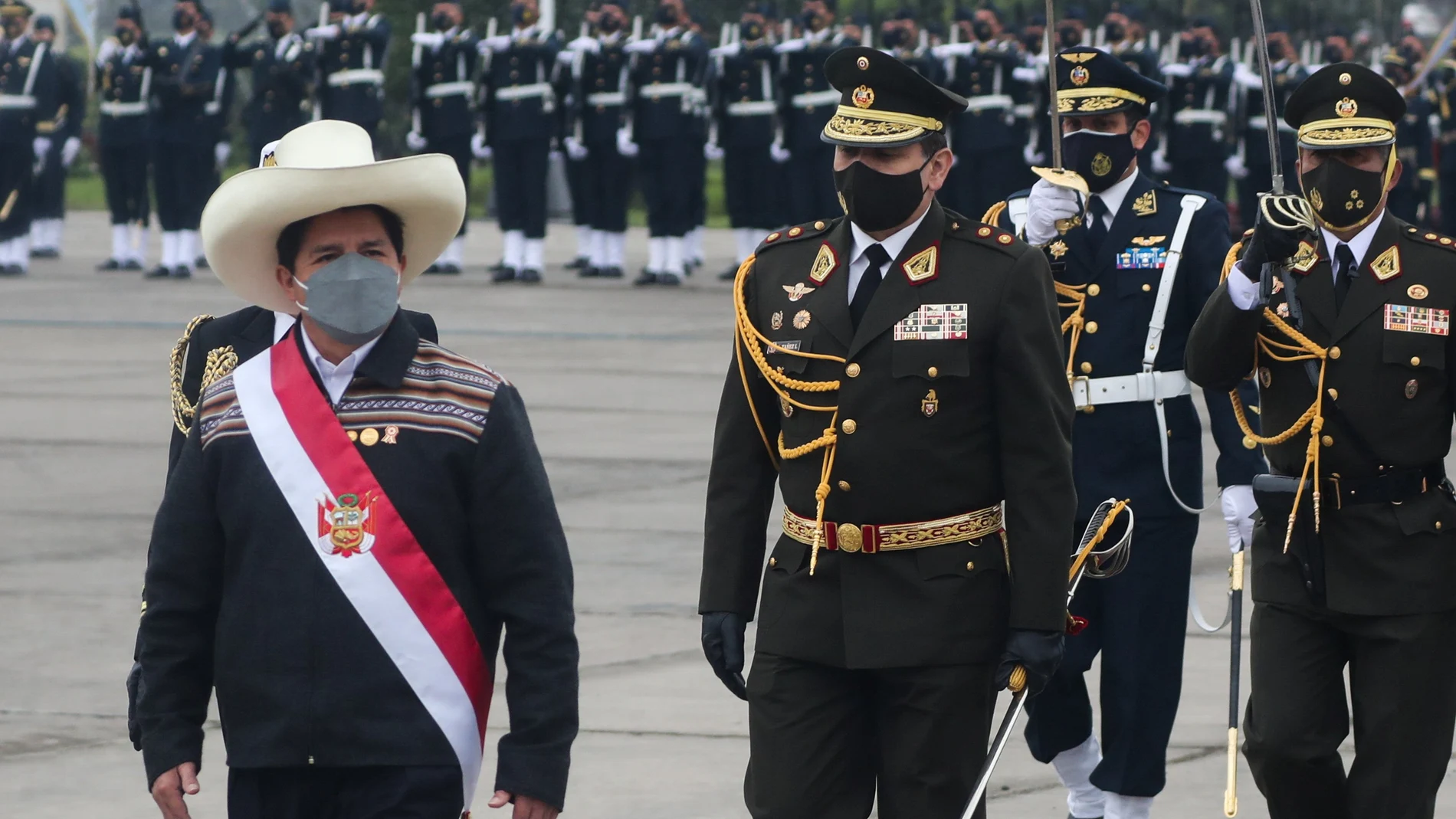 Pedro Castillo en el desfile militar