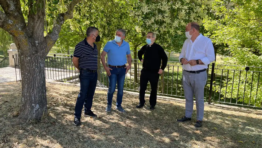 El presidente de la Diputación de Segovia, Miguel Ángel de Vicente, visita el Santuario de El Henar