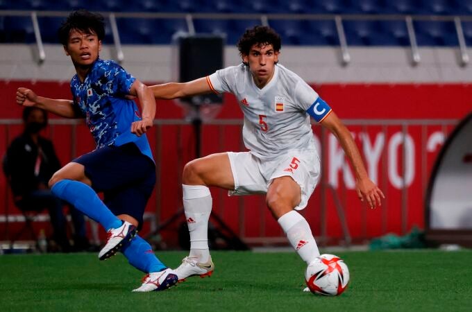 Jesús Vallejo con España.
