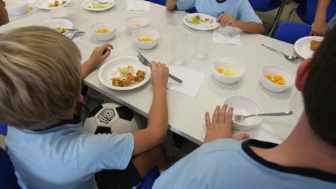 La Junta incentiva cada vez más hábitos alimentarios saludables en los colegios