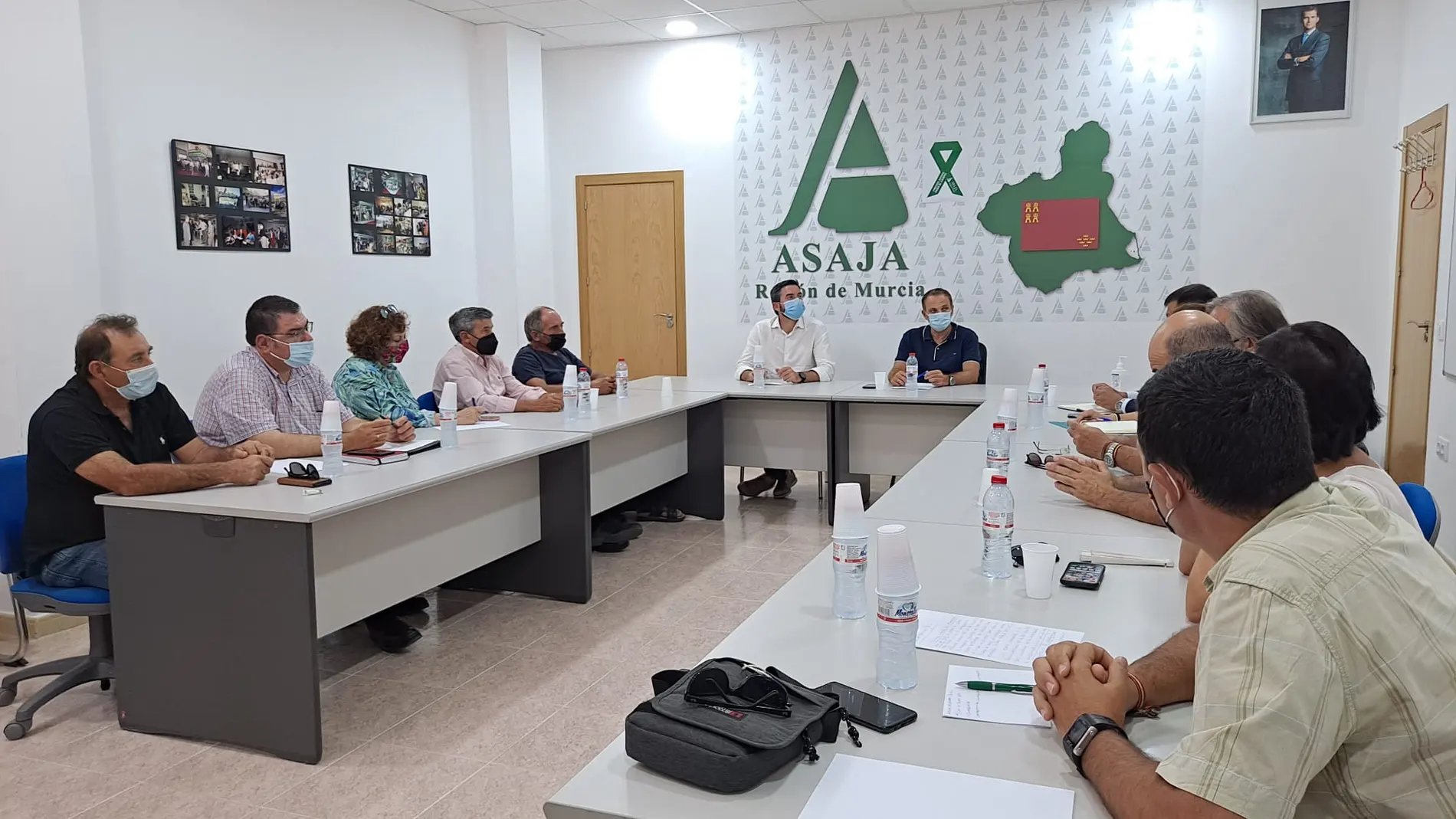 Reunión entre los representantes de Asaja Murcia con el consejero de Agricultura, Antonio Luengo