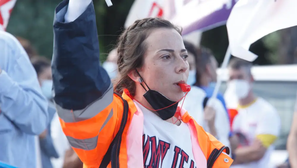 Concentración de trabajadores de LM Ponferrada durante el primer día de huelga