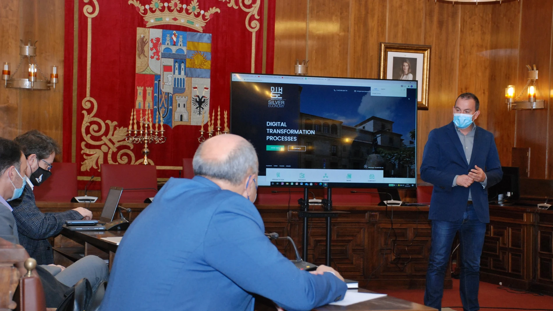 El presidente de la Diputación de Zamora, Francisco José Requejo, durante una actividad del Silver Economy