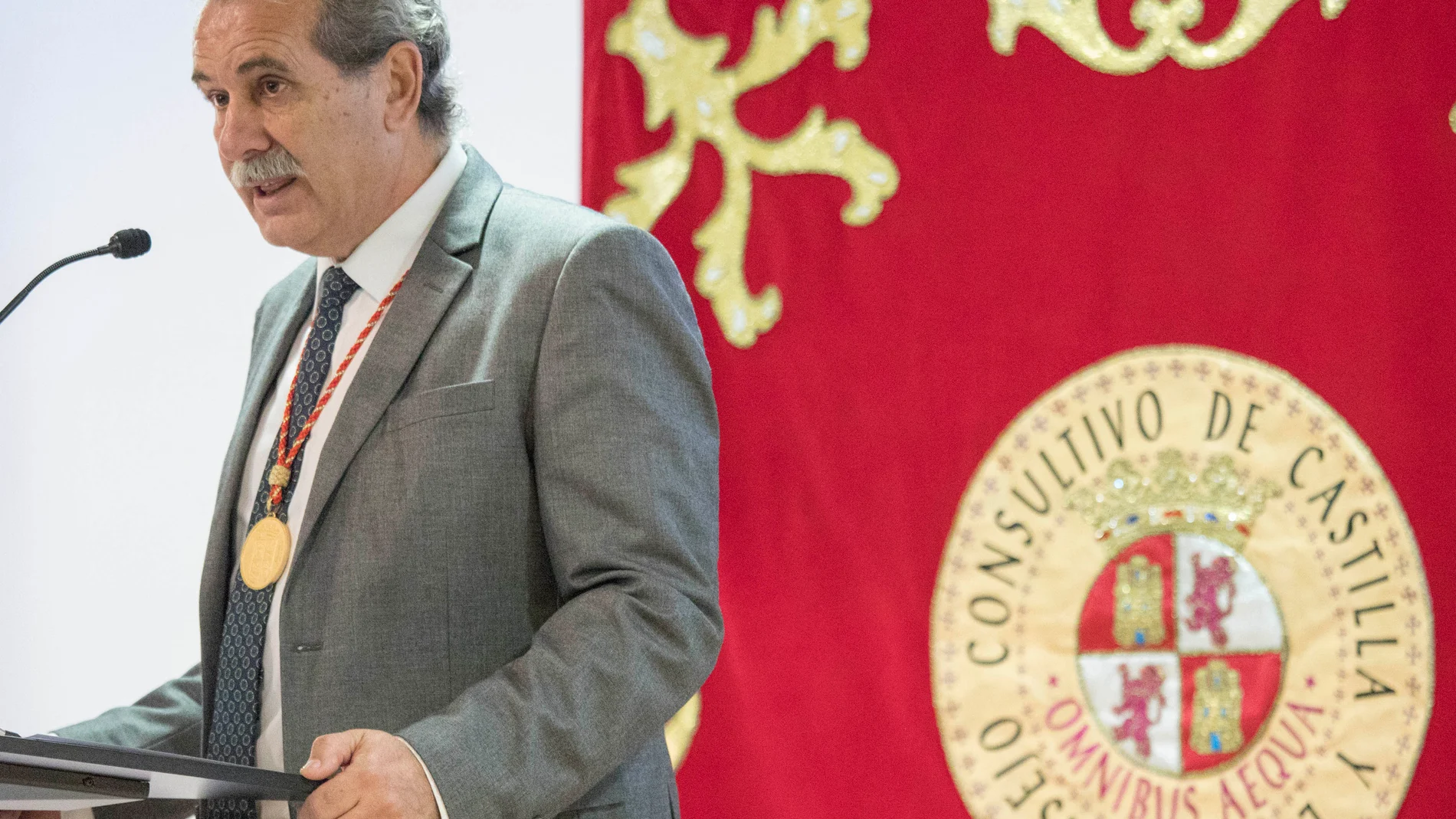 El presidente del Consejo Consultivo y del Tribunal Administrativo de Recursos Contractuales, Agustín Sánchez de Vega