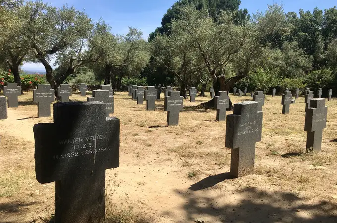 Buscamos un cementerio de la Guerra Mundial... en Cáceres
