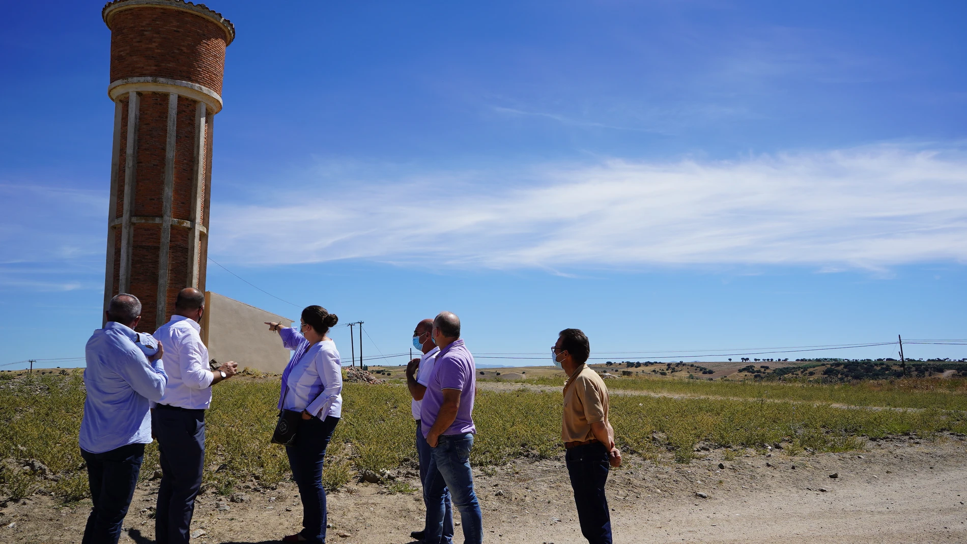 Visita del presidente de la Diputación de Segovia, Miguel Ángel de Vicente, durante una visita a uno de los municipios