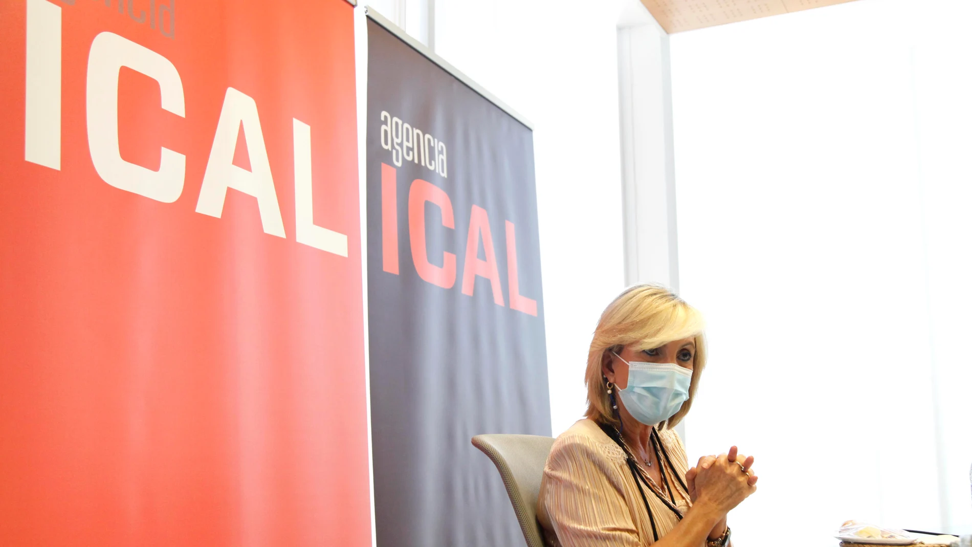 La consejera de Sanidad, Verónica Casado, participa en los Desayunos de la Agencia Ical