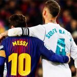 Esta foto ha subido a redes sociales el hermano del dueño del PSG, emocionado con la llegada de Messi y Ramos al club