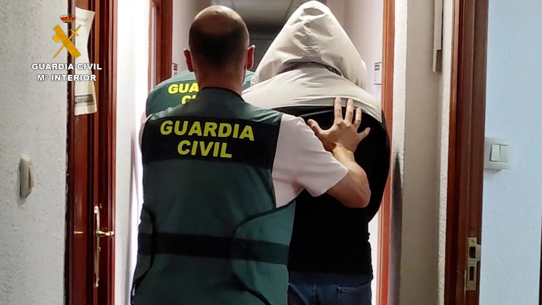 Detienen a cuatro personas en Villardondiego (Zamora) por tráfico de drogas en la Operación "Mobilede"