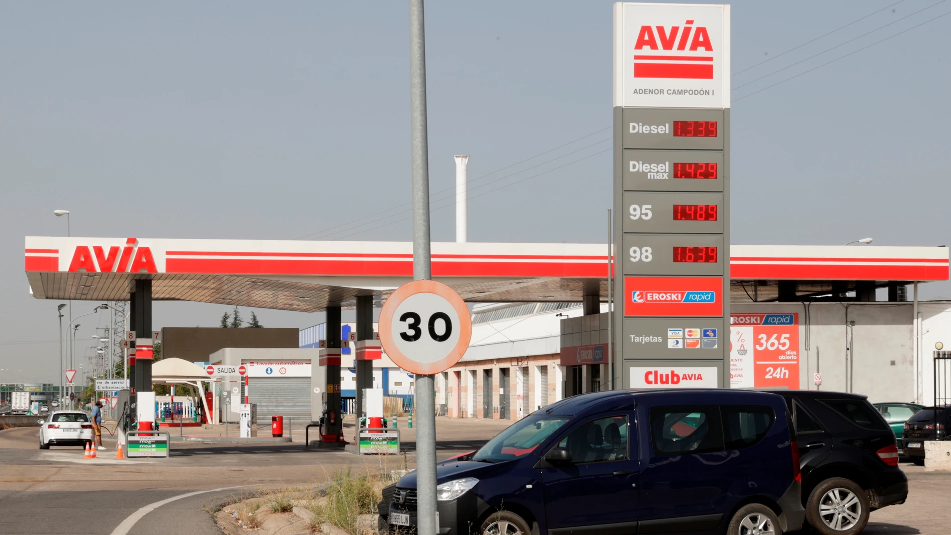 Vista de una gasolinera en Madrid