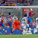 Piqué remató de cabeza el 1-0 en el Barcelona - Real Sociedad