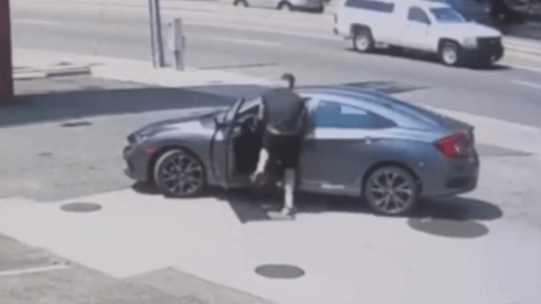 Jordan Williams, luchador de la UFC, detiene al hombre que intentó robar su coche
