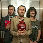 De izquierda a derecha: Arturo Valls, Julián López y Ernesto Sevilla, protagonistas de "Descarrilados"