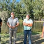 Jesús María Prada durante su visita a la zona recreativa "La Tablada" en Santibáñez de Tera