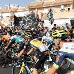 La Vuelta se cruzó con las protestas por la situación del Mar Menor