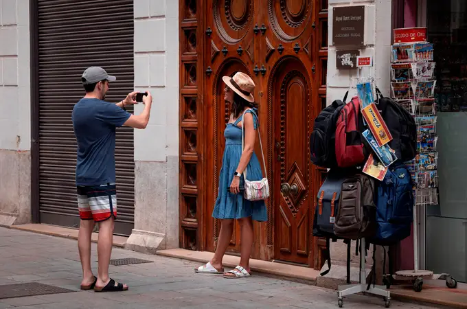 La tasa turística reabre el conflicto dentro del Gobierno valenciano