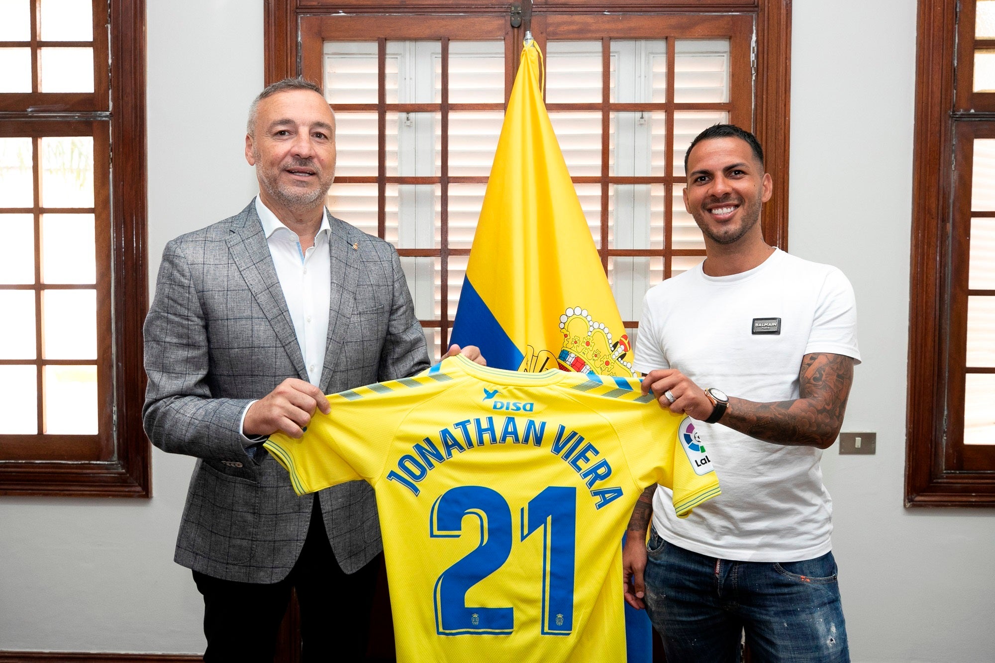 Las Palmas ficha a Jonathan Viera hasta 2025