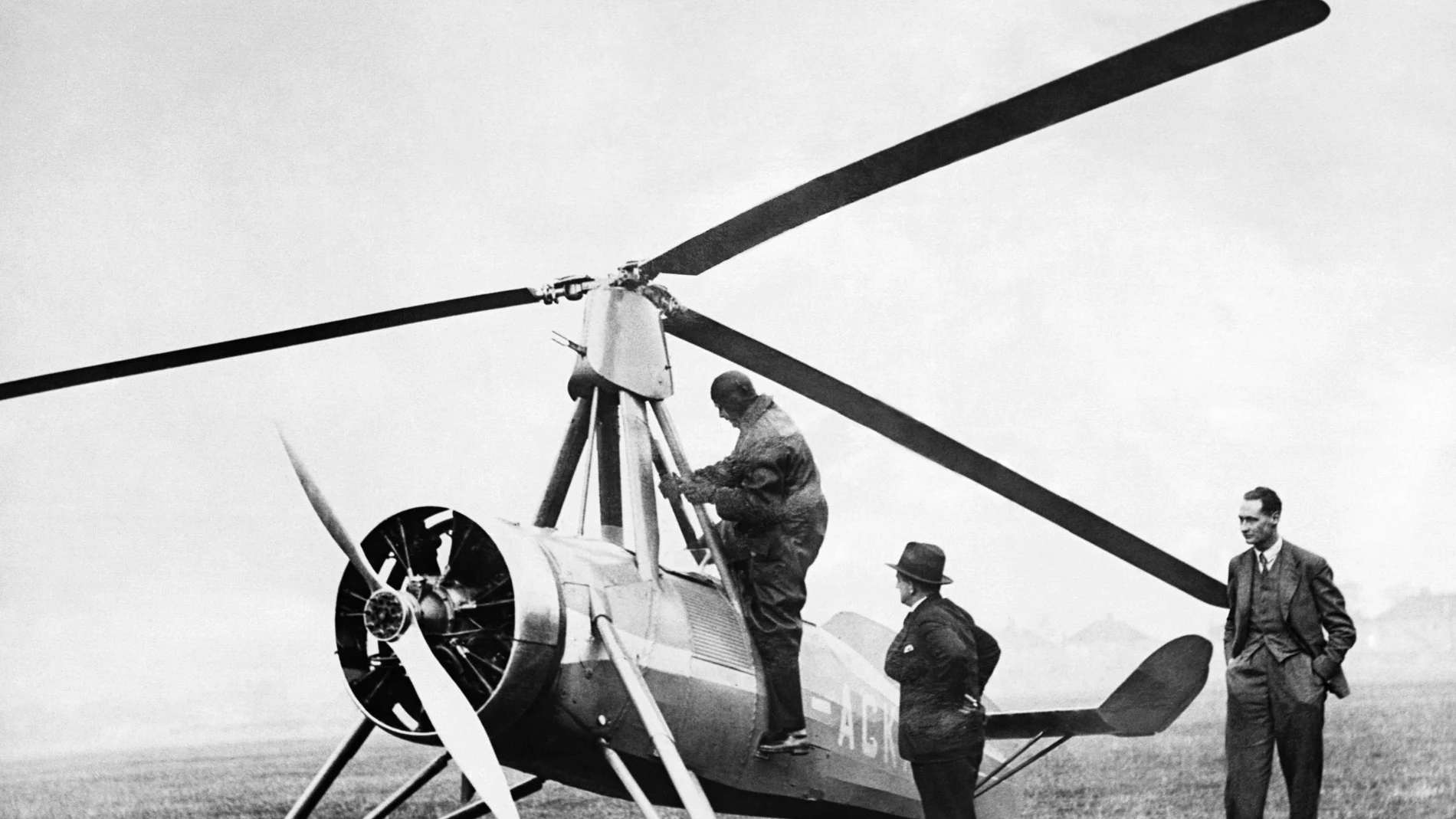 El murciano Juan de la Cierva fue el inventor del autogiro, precursor del helicóptero