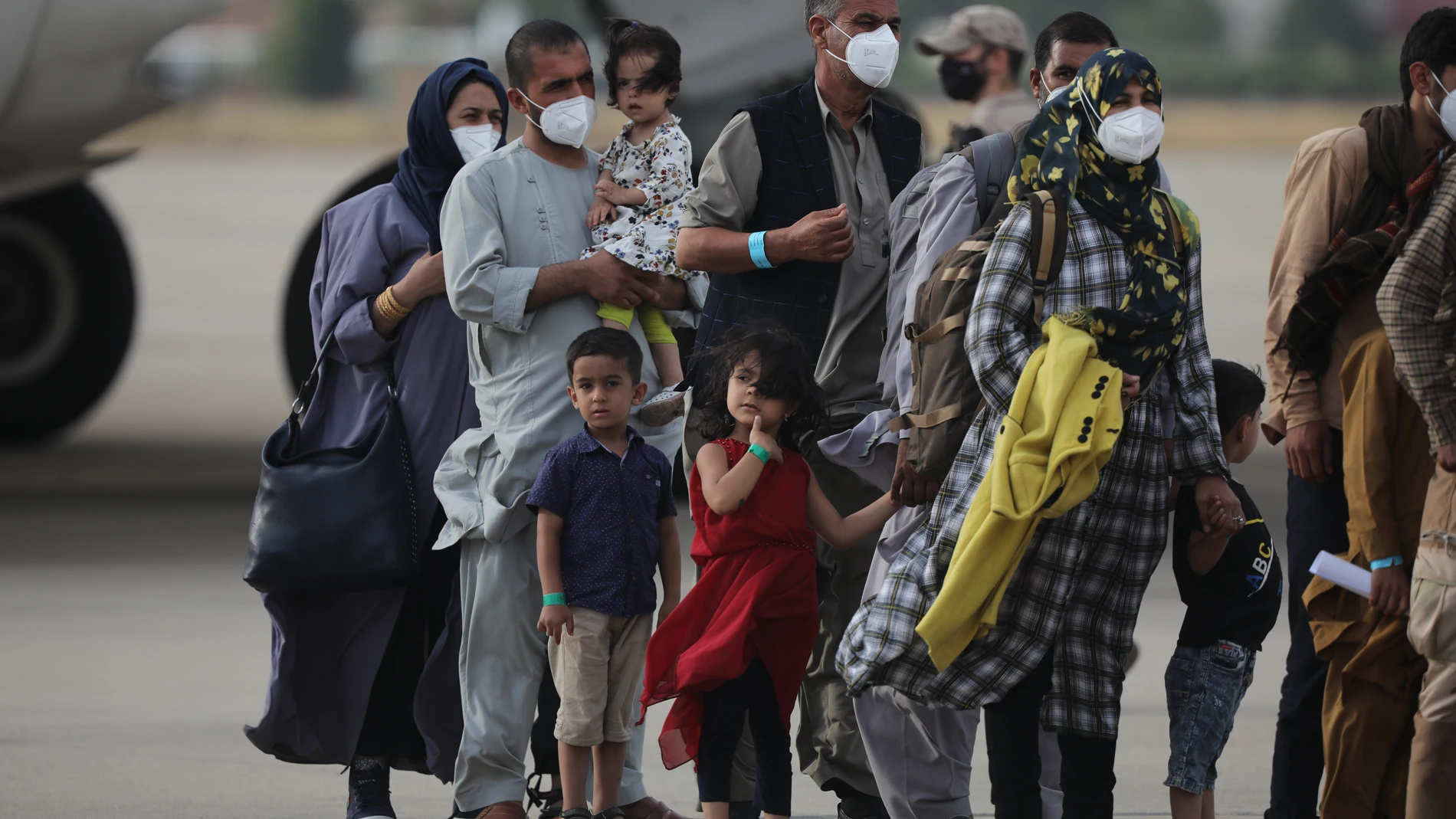 Llegada de un avión de Aireuropa, procedente de Kabul, con 260 afganos refugiados a la base aérea de Torrejón.