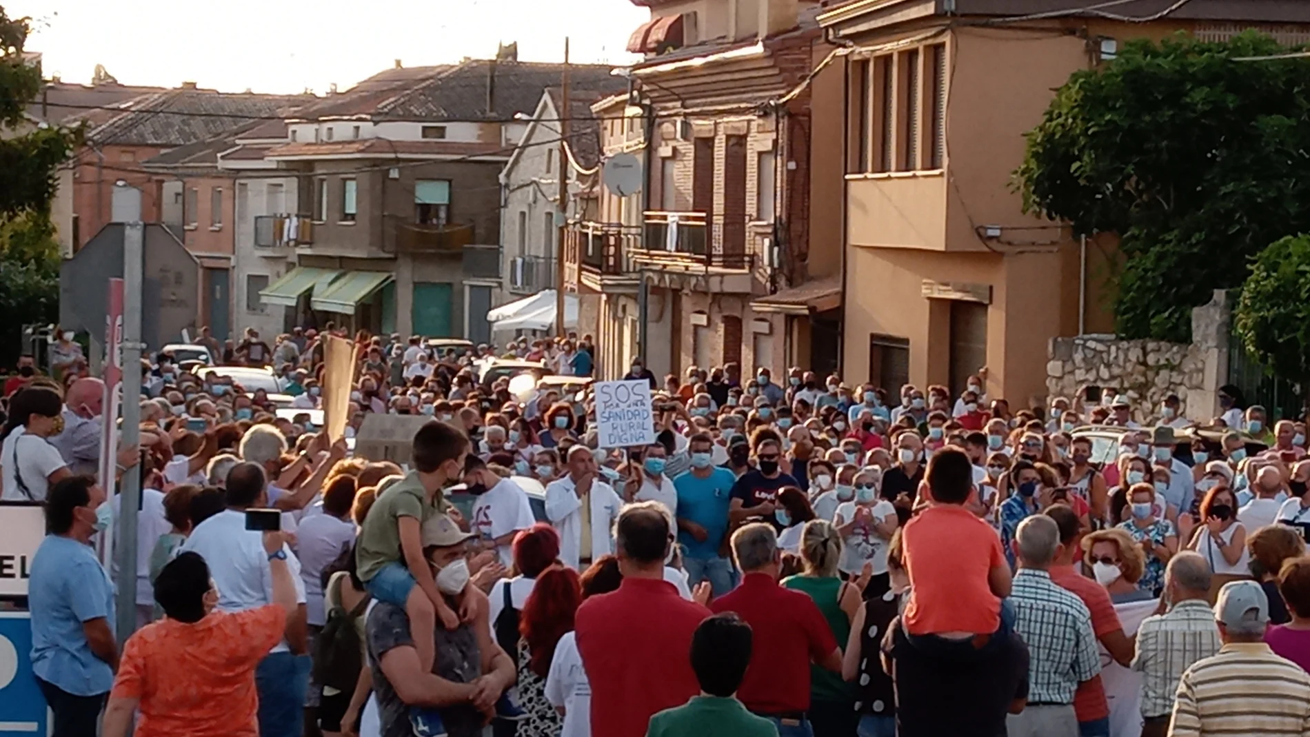 Manifestación en Sacramenia (Segovia) por una Sanidad Rural digna