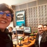 Dalmau ha adjuntado en el último de sus "tuits" una divertida foto con la líder de Podemos en la Comunitat Valenciana, Pilar Lima, con quien se ha dicho que mantiene un férreo enfrentamiento