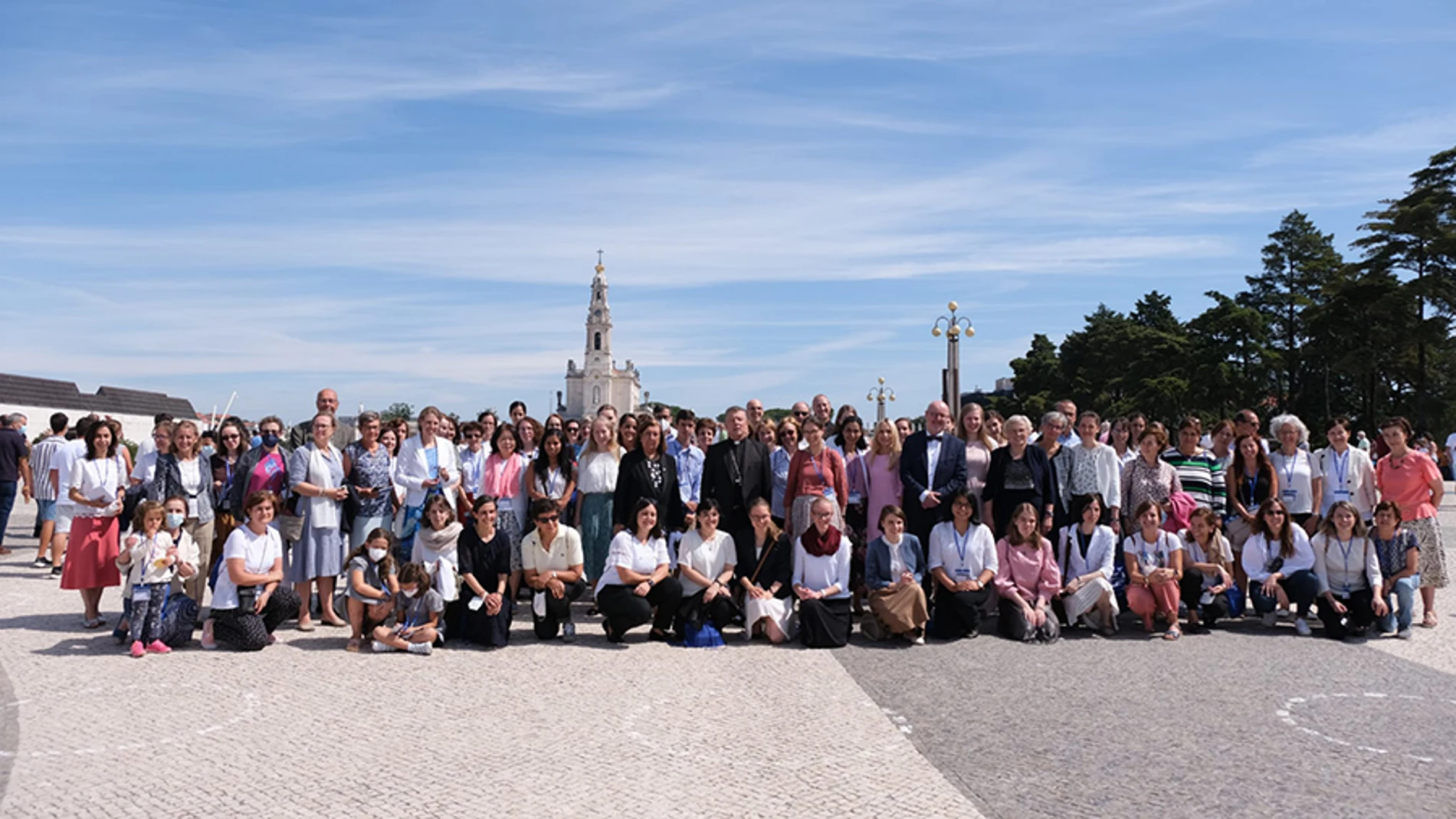 Expedición de la Universidad Católica de Ávila en la peregrinación a Fátima