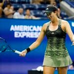 Garbiñe Muguruza se lamenta en su partido de octavos del US Open contra Barbora Krejcikova