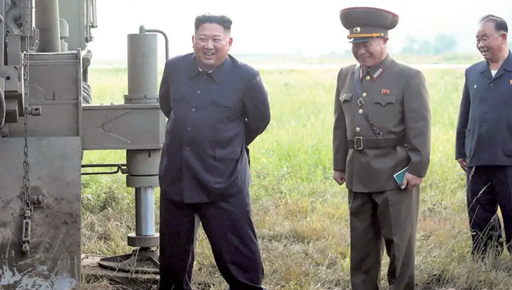Kim Jong Un, Pak Jong Chon y Ri Pyong Chol