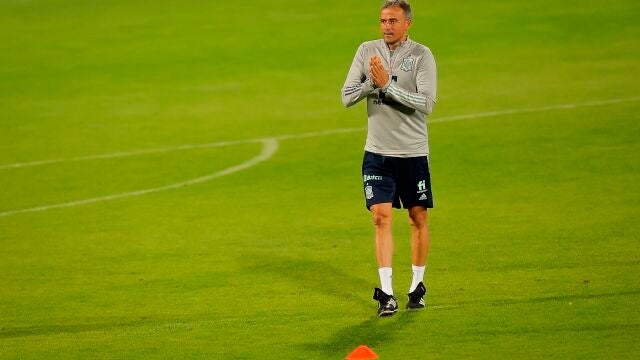 Luis Enrique tiene que demostrar en Kosovo si confía en Marcos Llorente