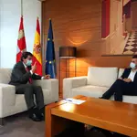 Reunión entre el presidente de la Junta, Alfonso Fernández Mañueco, y el secretario regional del PSOE, Luis Tudanca