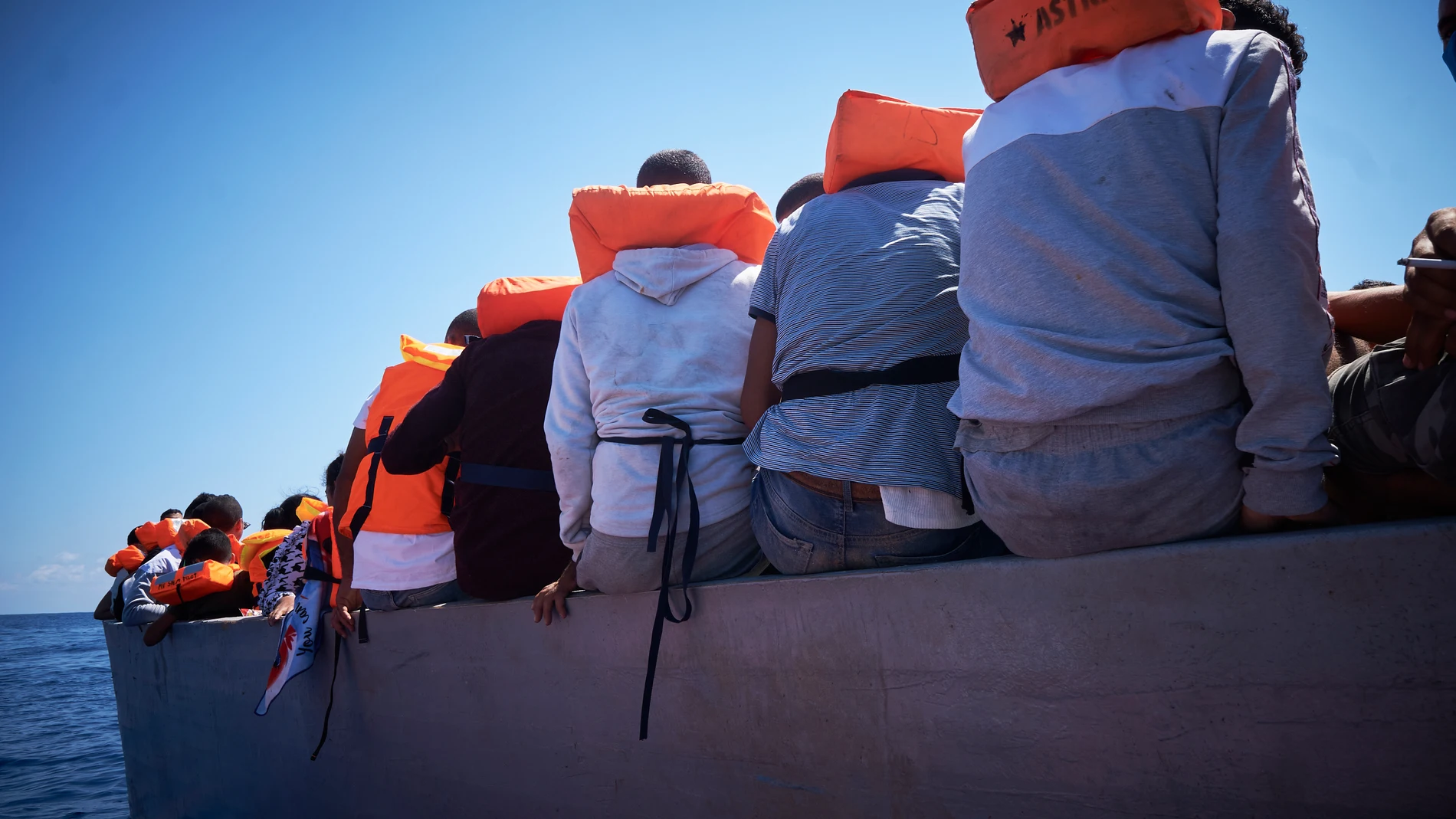 Interceptados 59 inmigrantes, 2 menores, en 5 pateras en la costa de Alicante