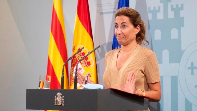 El Gobierno ha decidido suspender la inversión de 1.700 millones de euros prevista en el Aeropuerto de Barcelona-El Prat.