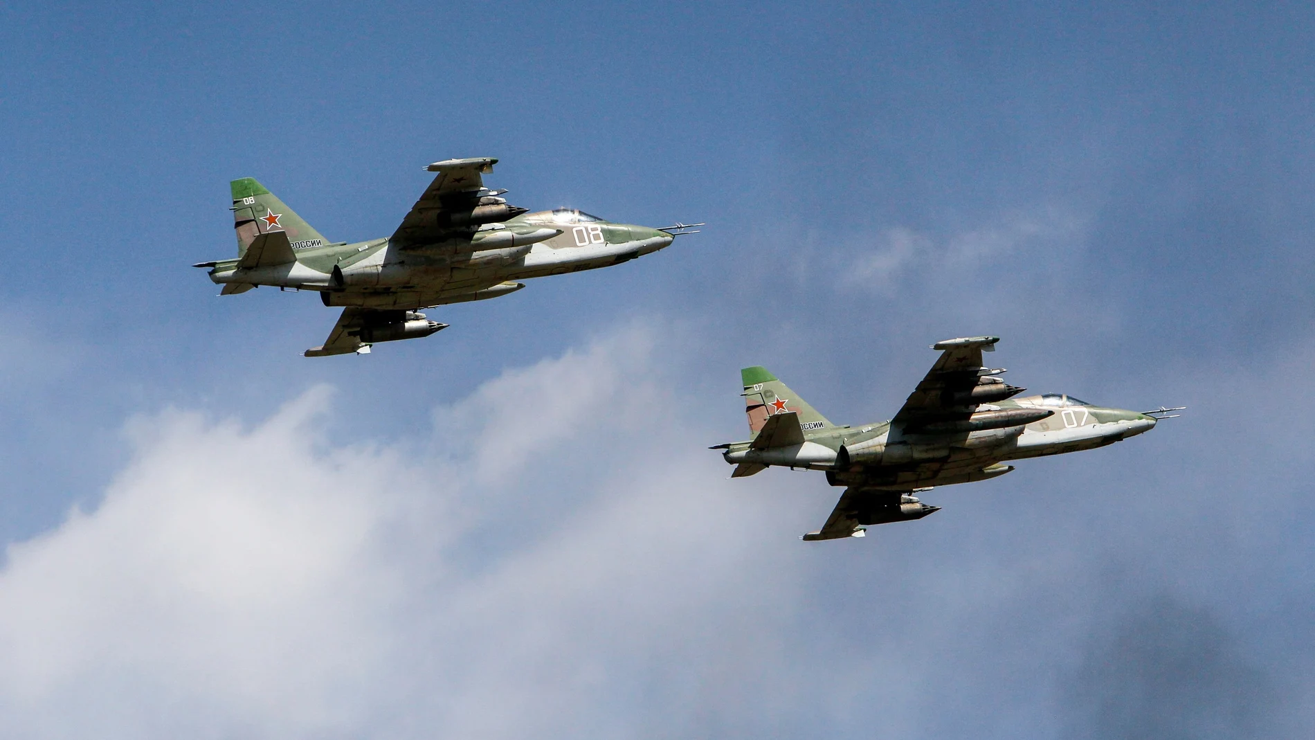 Cazas rusos Sukhoi Su-25 durante maniobras militares en septiembre