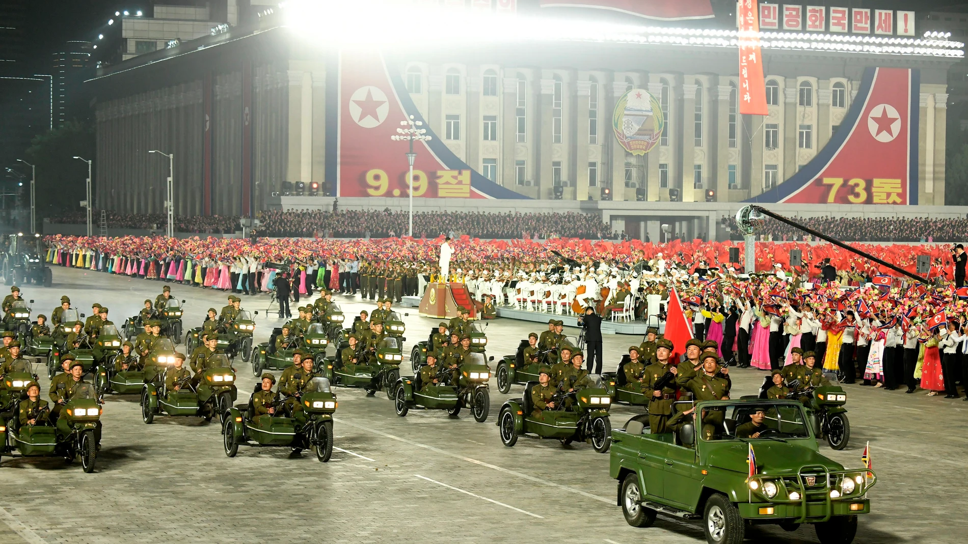 Pyongyang (Korea, Democratic People''s Republic Of), 09/09/2021.- A photo released by the official North Korean Central News Agency (KCNA) shows a moment from the military parade at Kim Il-sung Square in Pyongyang, North Korea, early 09 September 2021. The late-night parade was held to celebrate the 73rd founding anniversary of the Democratic People's Republic of Korea. (Corea del Norte) EFE/EPA/KCNA EDITORIAL USE ONLY EDITORIAL USE ONLY