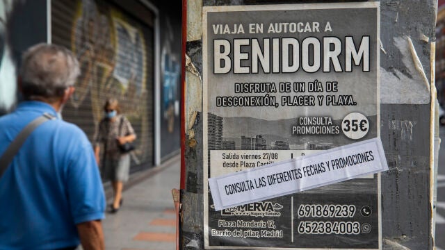 Anuncio de viajes a Benidorm enfocado a personas mayores